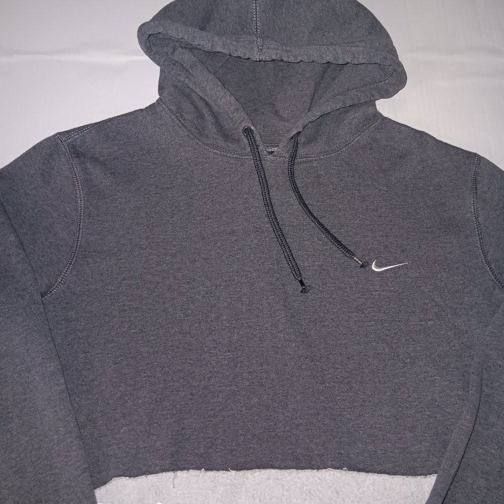 NIKE WOMEN'S CROPPED SWEATHOODIE
